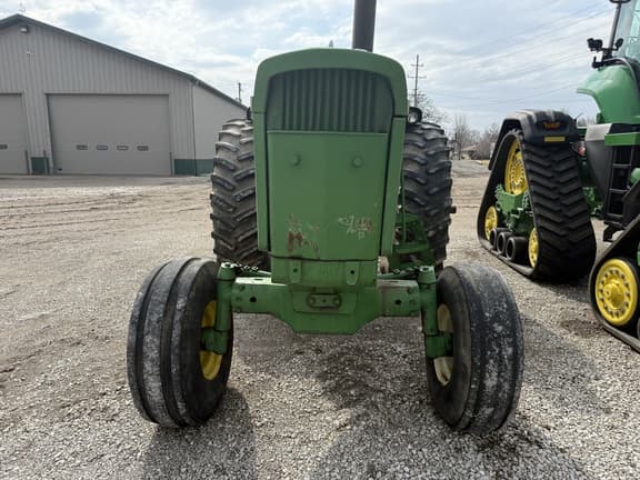 Image of John Deere 4520 equipment image 2