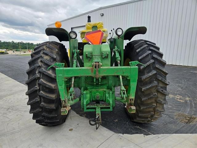 Image of John Deere 4520 equipment image 3