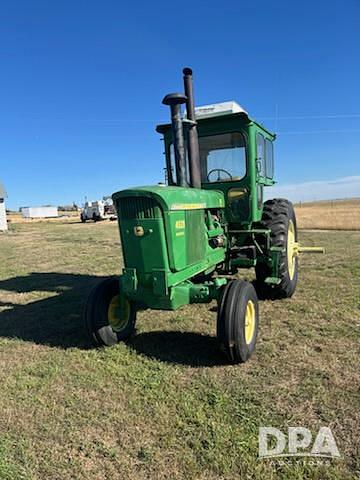 Image of John Deere 4520 equipment image 1