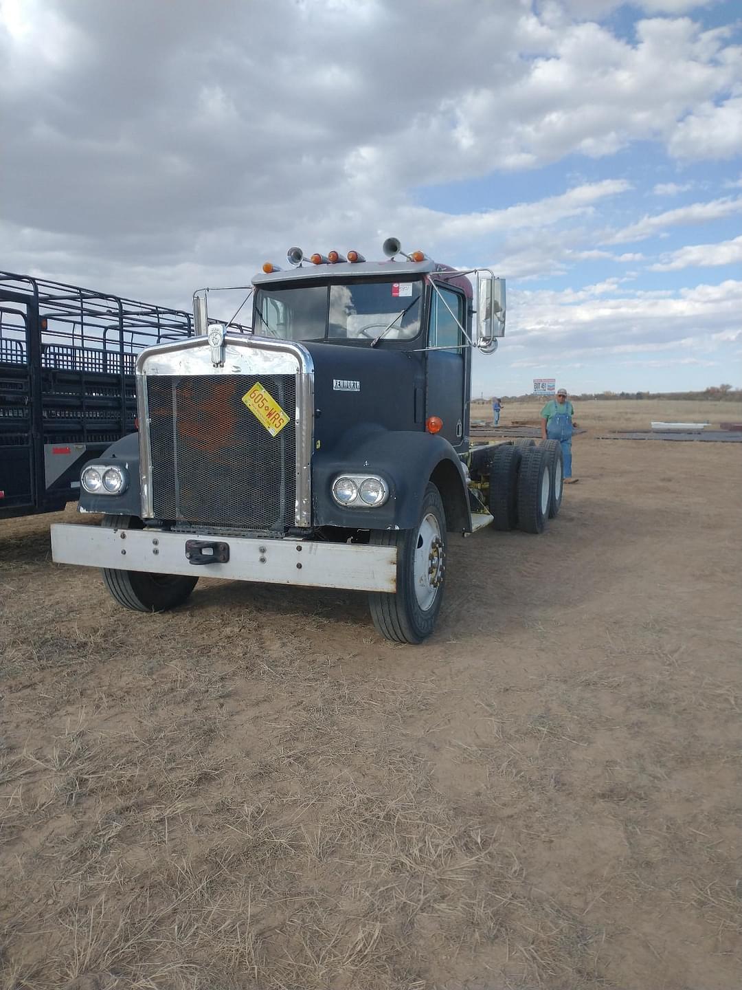 Image of Kenworth W900A Primary image