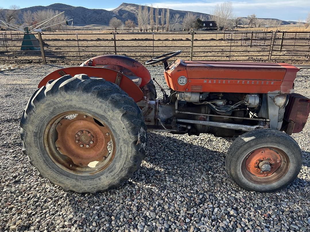 Image of Massey Ferguson 135 Primary image