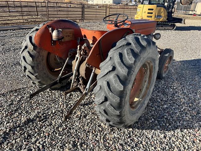 Image of Massey Ferguson 135 equipment image 4