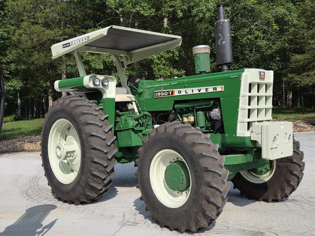 Image of Oliver 1950-T equipment image 2