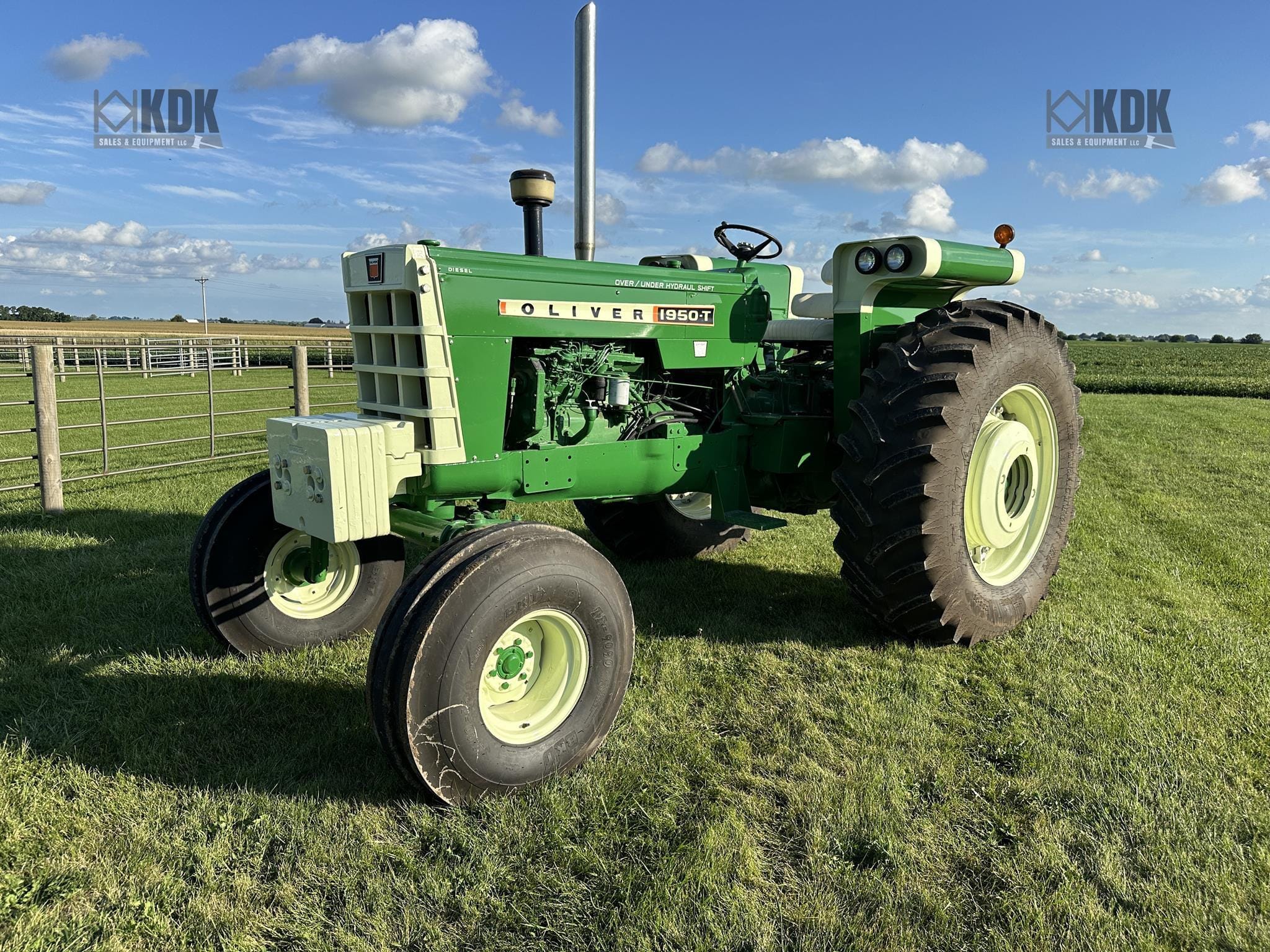 1969 Oliver 1950-T Equipment Image0
