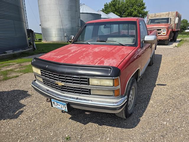 Image of Chevrolet 1500 equipment image 2