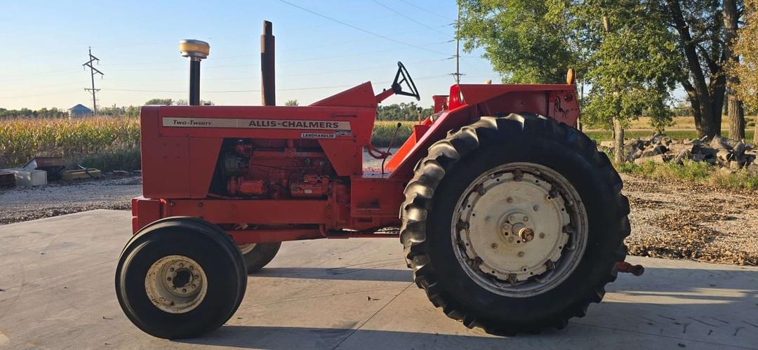 Image of Allis Chalmers 220 Primary image