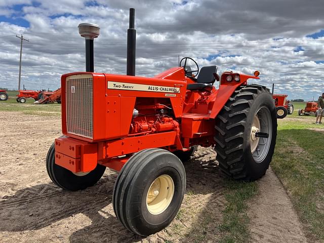 Image of Allis Chalmers 220 equipment image 2