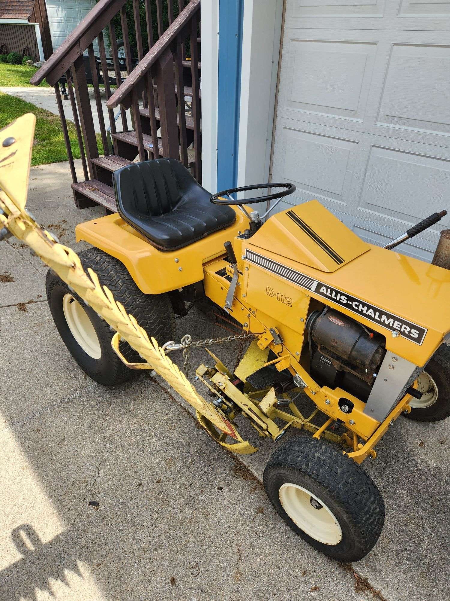 1970 Allis Chalmers B-112 Equipment Image0