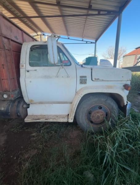 Image of Chevrolet C60 equipment image 2