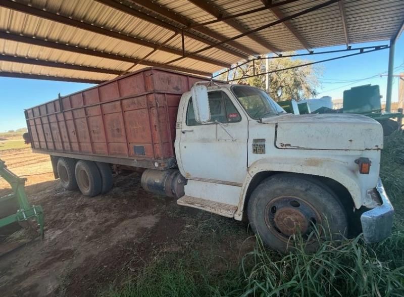 1970 Chevrolet C60 Equipment Image0