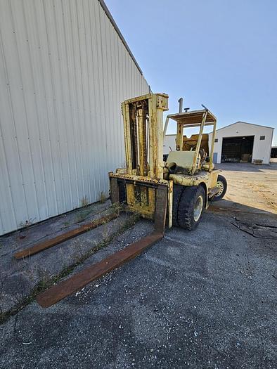 Image of Caterpillar B25 equipment image 1