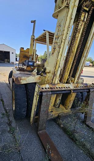 Image of Caterpillar B25 equipment image 3