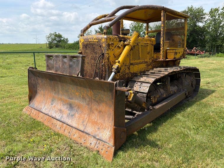Image of Caterpillar D6C Primary image