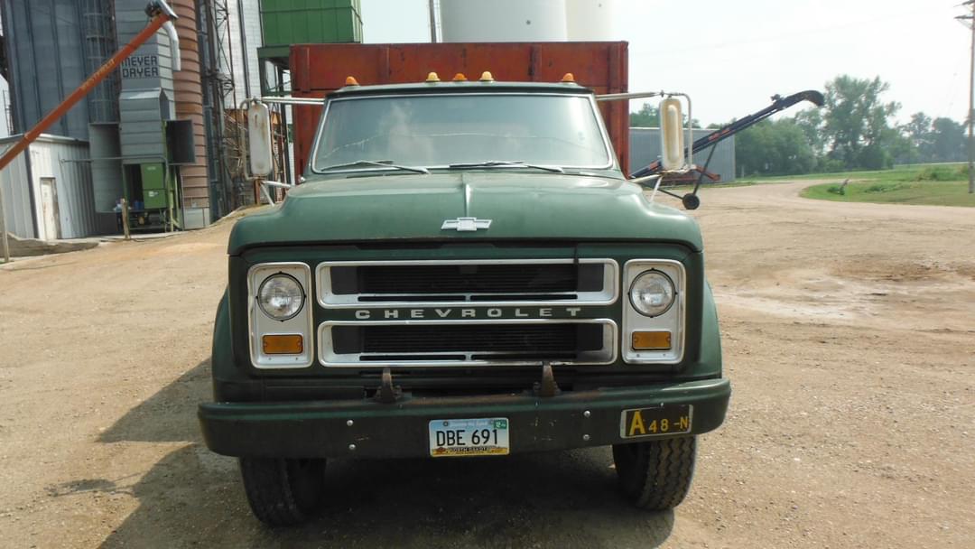 Image of Chevrolet 50 Primary image