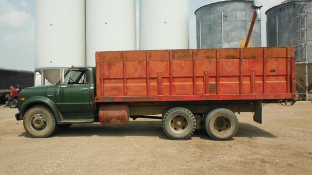 Image of Chevrolet 50 equipment image 4