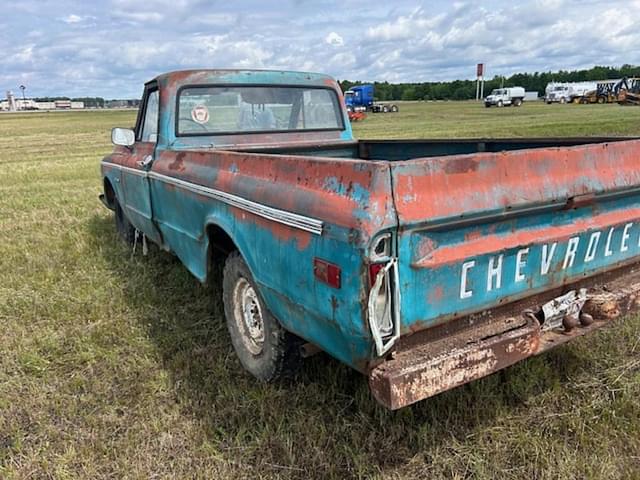 Image of Chevrolet C10 equipment image 1