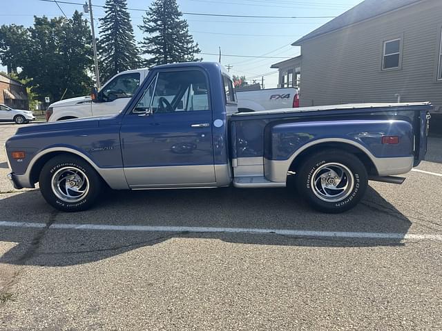 Image of Chevrolet C10 equipment image 1