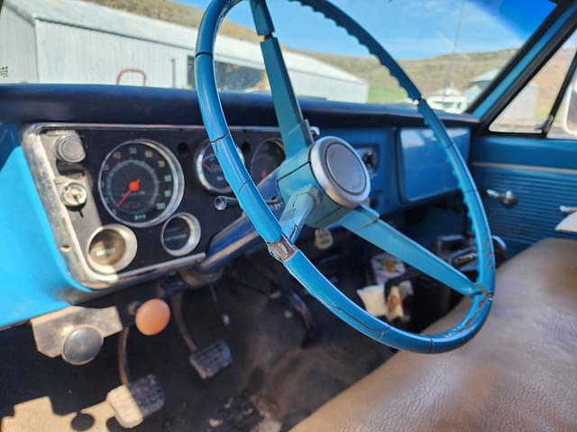 Thumbnail image Chevrolet C50 14