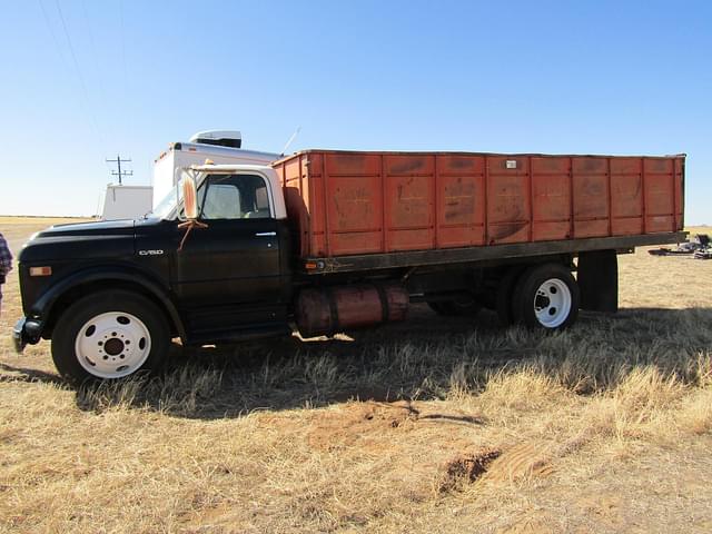 Image of Chevrolet C50 equipment image 3