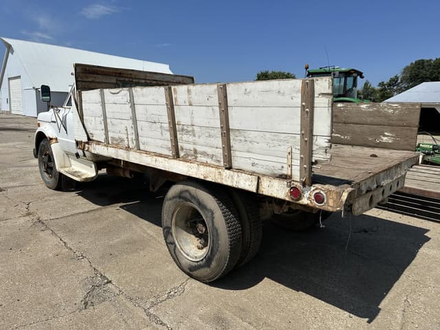 Image of Chevrolet C50 equipment image 1