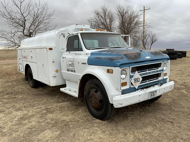 Image of Chevrolet C50 equipment image 4