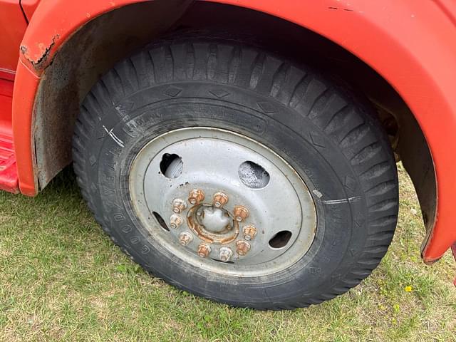 Image of Chevrolet C50 equipment image 3