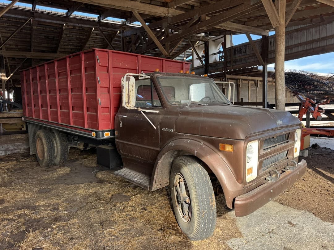 Image of Chevrolet C60 Primary Image