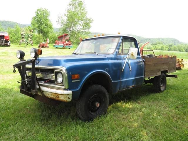 Image of Chevrolet C10 equipment image 2