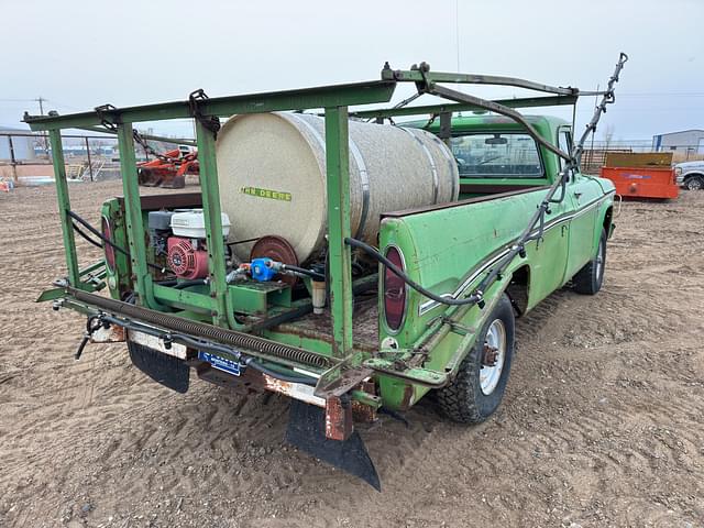 Image of Dodge 200 equipment image 4