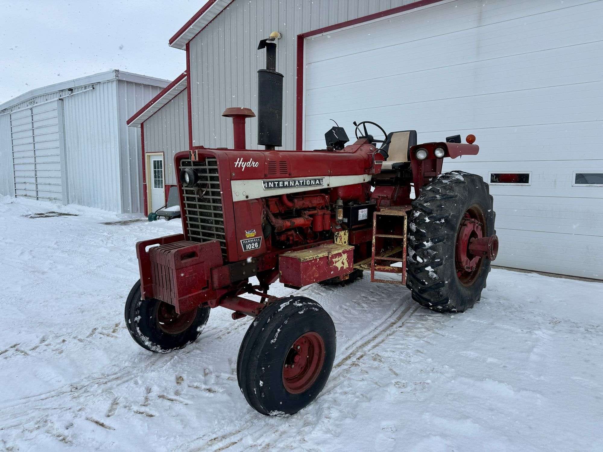 1970 Farmall 1026 Equipment Image0