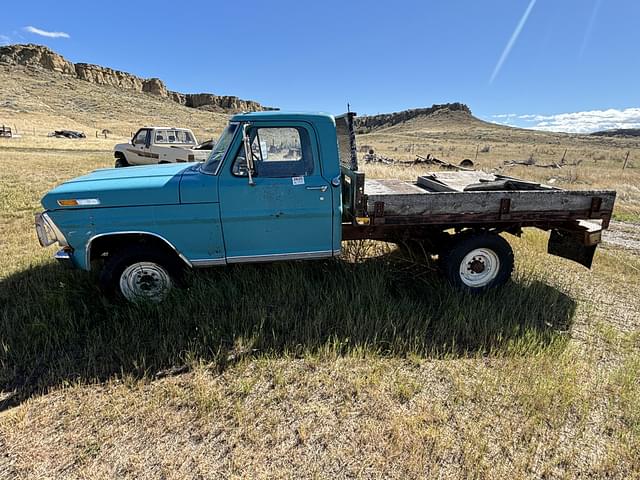 Image of Ford F-250 equipment image 1