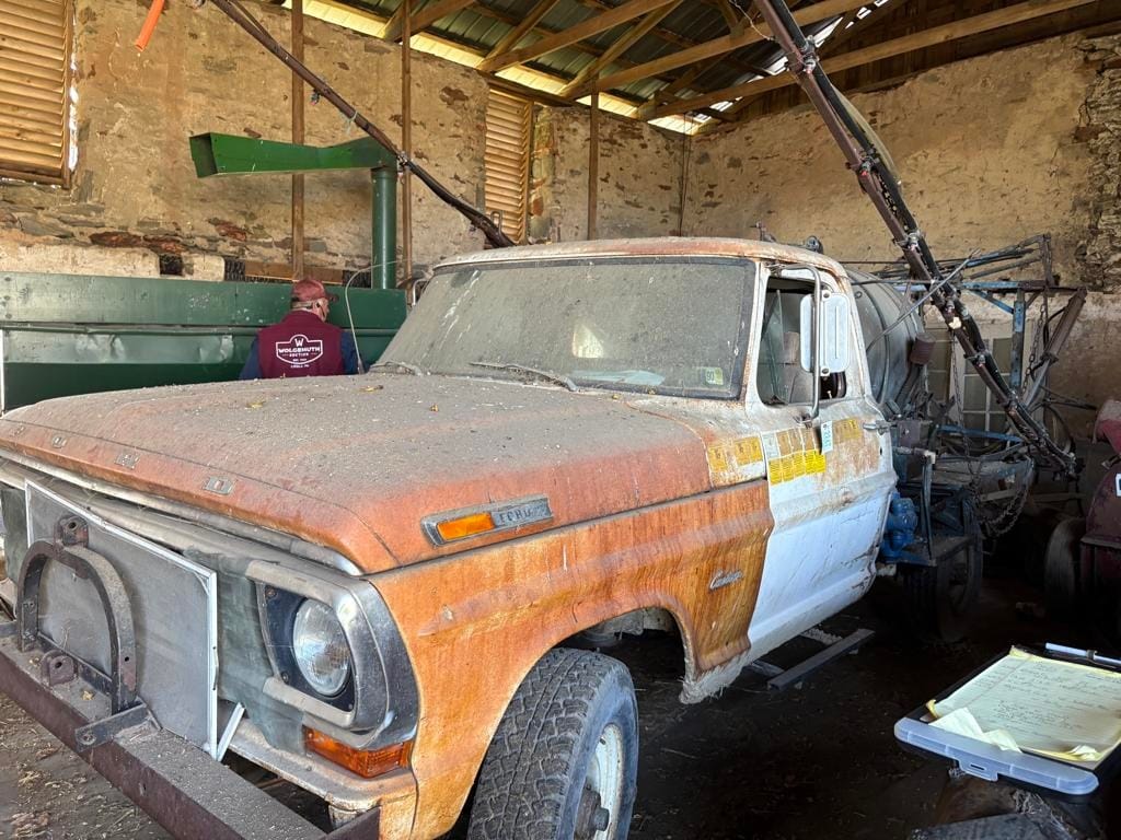 1970 Ford F-250 Equipment Image0