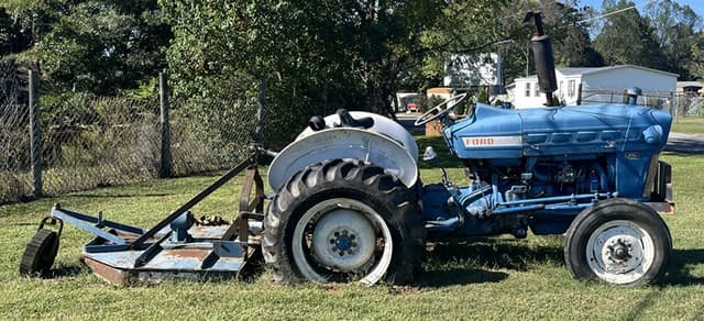 Image of Ford 3000 equipment image 4