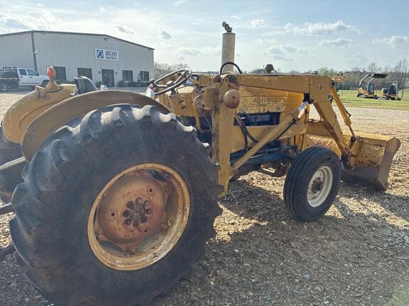 Image of Ford 3400 equipment image 3