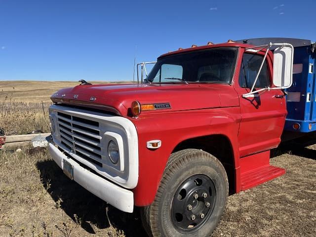 Image of Ford F-600 equipment image 1