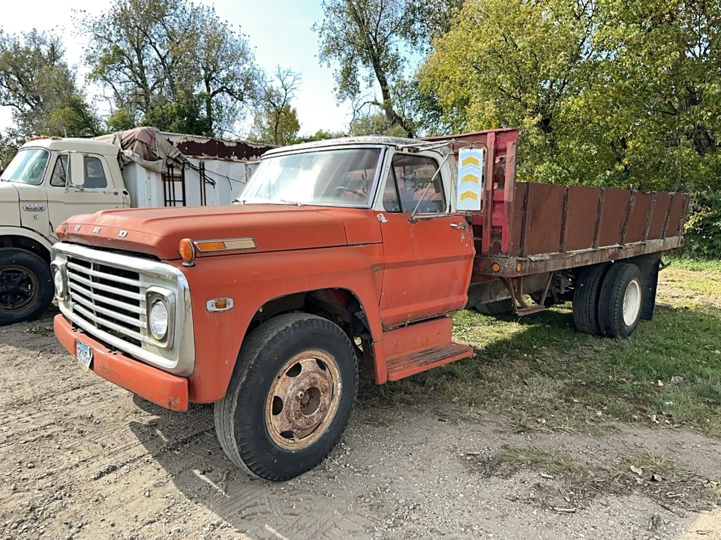 1970 Ford F-600 Equipment Image0