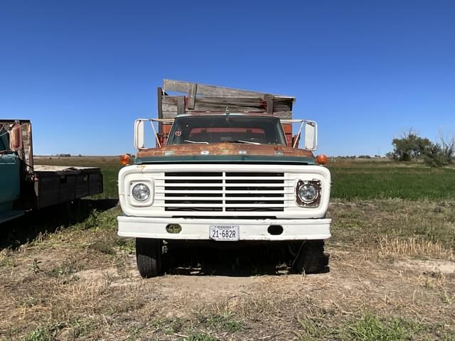 Image of Ford F-600 equipment image 2
