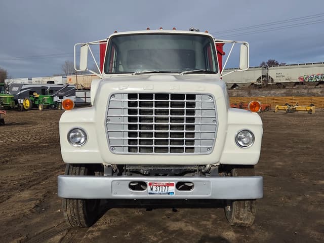 Image of Ford 800 equipment image 2