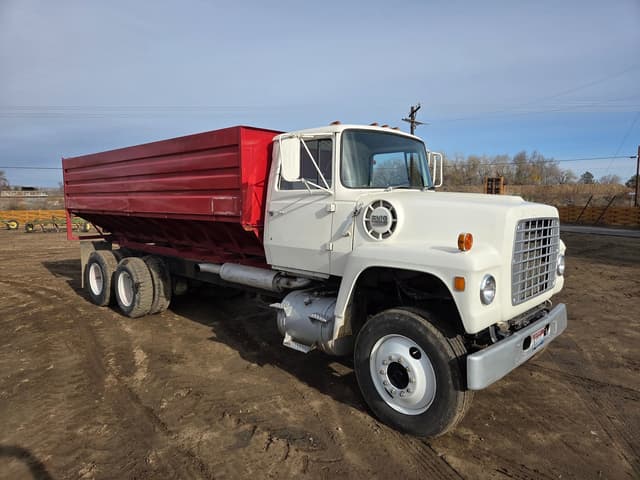 Image of Ford 800 equipment image 3