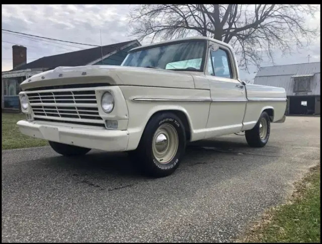 Image of Ford F-100 equipment image 4
