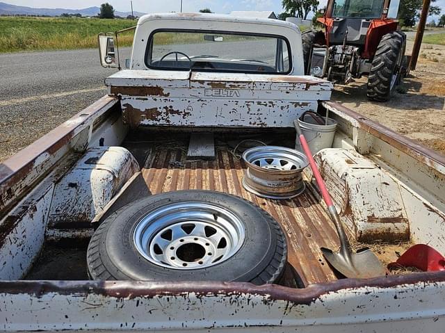 Image of Ford F-250 equipment image 3