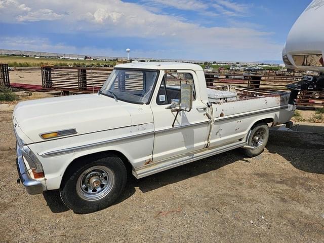 Image of Ford F-250 equipment image 4