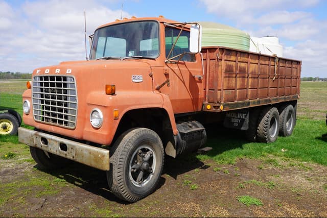 Image of Ford LN6000 equipment image 1