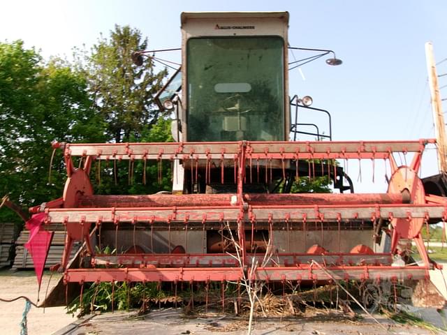 Image of Gleaner K equipment image 2