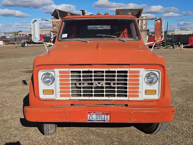 Image of GMC 5500 equipment image 2