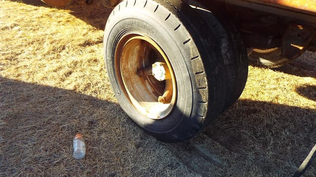 Image of GMC 6500 equipment image 3