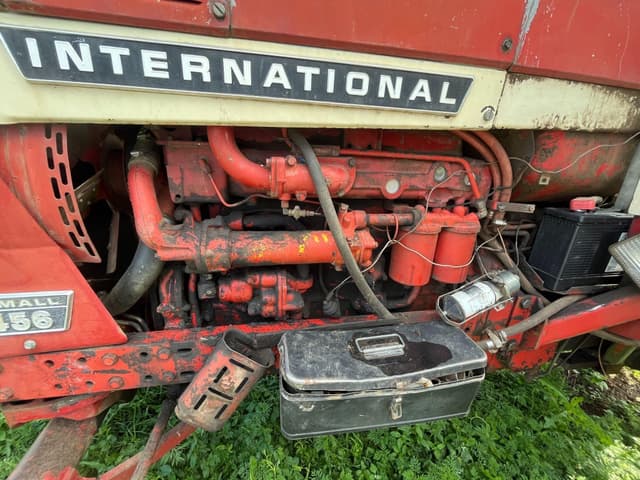Image of International Harvester 1456 equipment image 4