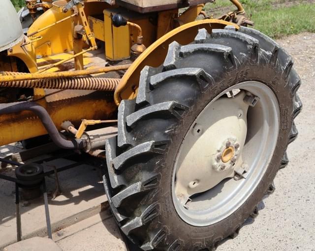 Image of International Harvester Cub equipment image 2