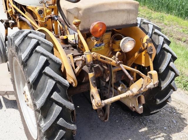 Image of International Harvester Cub equipment image 4