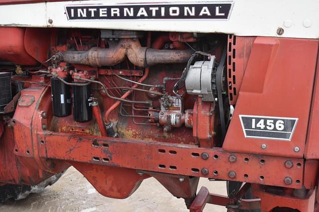 Image of International Harvester 1456 equipment image 4